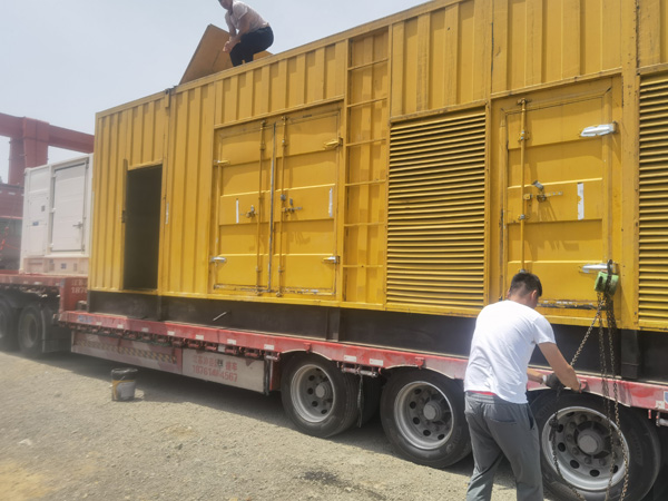 汝阳除了负载情况和发动机维护，还有哪些因素会影响 200kw 柴油发电机的油耗？