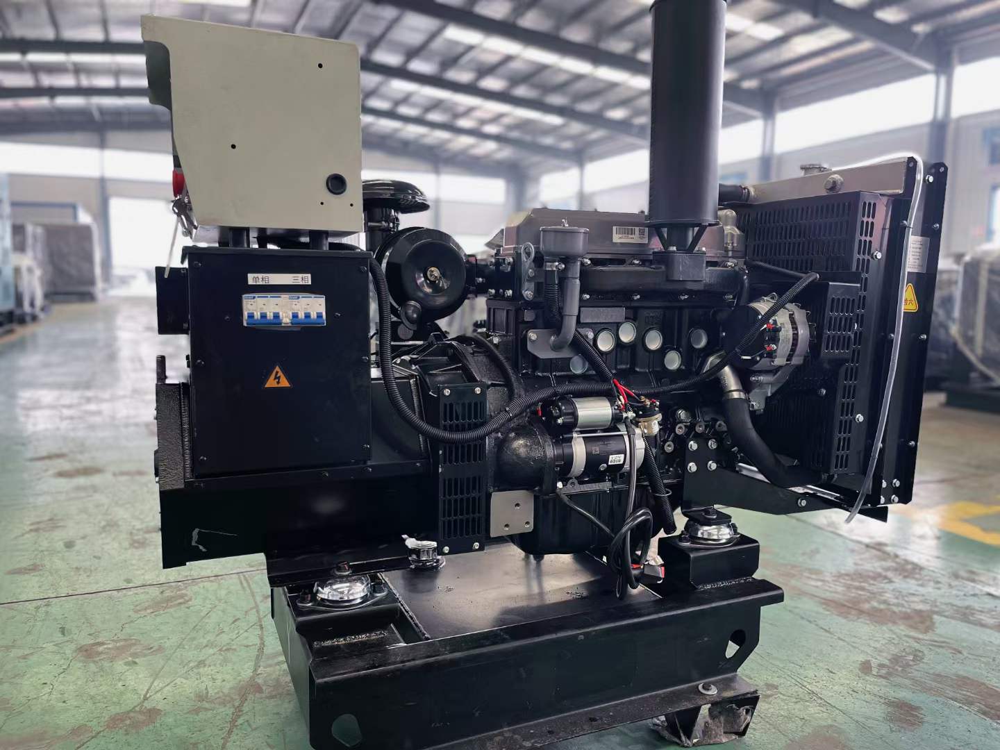 汝阳如何降低电感性负载对发电机的影响？