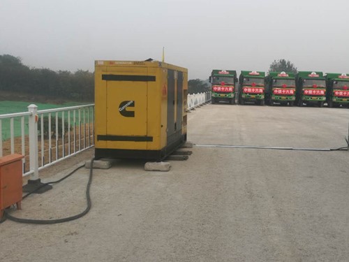 汝阳电力系统的稳定性和设备兼容性如何影响发电机组的频率规格？